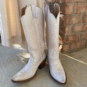 Miranda Lambert Womens Idyllwind Western Snip Toe Boot